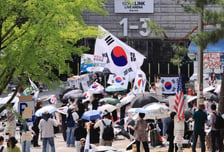 누가 봉쇄 뚫고 내부 촬영했나…잠실 개표소 지하 무단침입 수사