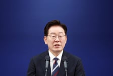 "정상회담보다 나았다"…李대통령이 공개한 트럼프와 '90분 대화'