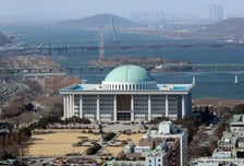 "성평등한 내일을 위해"…'지방선거' 여성 당선인들, 사랑재에 모인다