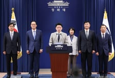 한찬식 민정·성기홍 홍보·김경자 사회수석...이 대통령, 靑 2기 참모진 임명