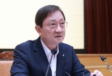 이찬진 금감원장 "삼전닉스 레버리지 ETF 막았어야…후회"