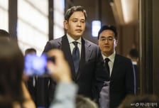 AI 신사업 개척과 위기 극복...'정면 돌파' 선택한 정용진 리더십