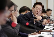 이 대통령 "재생에너지 전환 속도내야…기후부가 비협조적?" 김성환 장관 "전혀 아냐"