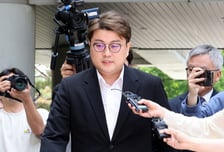 '음주 뺑소니' 김호중, 가석방 심사 통과…일주일 뒤 풀려난다