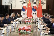 김민석 총리, 리창 中총리와 회담 "한중 전략적 협력 동반자 관계 강화"