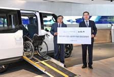 "교통약자 이동권 향상"…기아, 'PV5 WAV' 지원