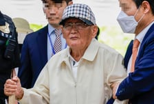 신천지 이만희 영장심사 출석…"국힘 당원가입 지시했나" 질문에 침묵