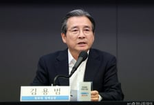 김용범 실장 "부동산 매우 도전적 상황...닥치고 주택 지어야"