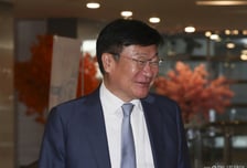 정점식, 4선 중진 만나 張 거취 논의…"논란 종식 돼야 당 안정"