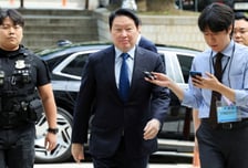 재산분할 두번째 변론 출석…최태원 SK그룹 회장 "잘 마치고 오겠다"