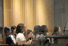 2개월만에 신제품 출시한 스타벅스, '사회공헌활동' 재개 언제?