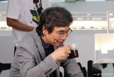 '김어준 유튜브' 유시민 "李대통령, 모두의 대통령? 자신감 지나쳤다"