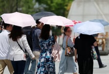 [오늘 날씨] 최고 33도 '후텁지근'…오후부터 서쪽 곳곳 요란한 소나기