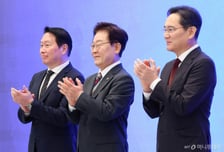 [속보]李대통령 "SK하이닉스 반도체공장 앞당기는 데 제가 꽤 도움됐을 것"