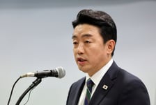[속보]강훈식 "오늘 이후 지방시대 열릴 것"