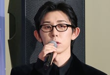 코드 쿤스트, 8년 사귄 연인과 결별설…"사생활 확인 어려워"