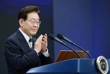 '반도체 클러스터' 호남 찾은 李 "재임 중 가장 보람…시민여러분 축하드린다"