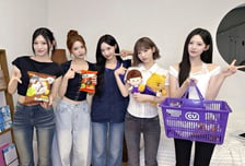 "편의점, 야호"…스타 마케팅으로 팬덤 소비 잡는다