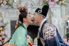 '케데헌' 아덴 조, 한복 입고 폐백까지…이탈리아서 의사와 결혼