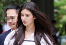 어도어 "다니엘, 이중계약 은폐" vs "돈 안 받았으니 위반 아냐"