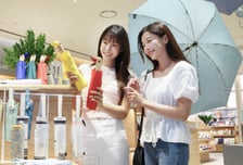 신세계, 자산효과·외국인 매출 기대…목표가 상향-NH투자증권