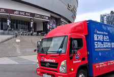 리틀야구 꿈나무가 시구·시타…도미노피자 KBO 브랜드데이 성료