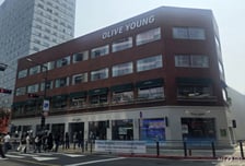 옆집 갔다 또 온다…"경쟁사 옆이 명당" 상권 공식 뒤집혔다