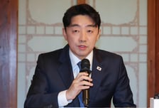 당정, 미래대응기금 신설..."반도체 추가세수, 미래세대 투자금으로"