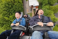 '놀러코스터', 뒤집힌 채 달리는 역대급 놀이기구의 향연! 곡소리 쏟아져