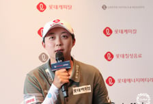 "내가 몇 위인지도 몰랐는데" 김효주, 5타 차 뒤집고 대역전 우승... 롯데 오픈 정상 등극 '시즌 2승'