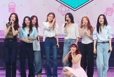 아이오아이, 10주년 활동으로 음악방송 트리플크라운