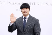 KCM, 10월 결혼식 올린다…"14년 만에 아내와 약속 지켜"