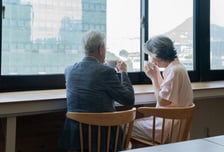 "맞선 나갔더니 등산복" 돌싱 여성 질색…남성이 꼽은 최악은?