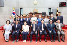 시흥시의회 '만장일치' 의장 선출…제10대 전반기 원 구성 마무리