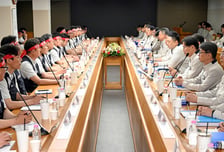 현대차 노사 내일 막판 재교섭 나선다..노조, 특근 거부로 압박