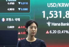 "8천피 지켜" 2.6조 쏜 개미들...환호? 통곡? 오늘 '삼전 실적'에 달렸다