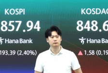 "삼전 역대급 실적인데 왜" 주가는 급락...8천피도 깨졌다