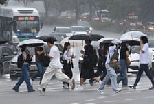 [내일 날씨] 전국 많은 비…낮 최고 33도 '후텁지근'