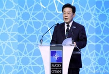 李대통령, NATO 방산포럼서 "유럽 넘어 IP4로 확장…정부 역할 중요"