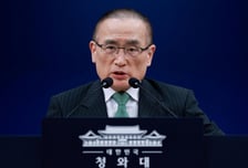 [속보]靑 "NATO와 방산 조달 기본협정 체결 위한 협상 개시"