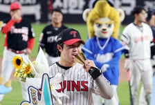 [오피셜] '타율 0.453 폭격' LG 손용준, KBO 6월 퓨처스 루키상! '육성선수 데뷔전 승' 삼성 김백산은 투수 부문