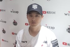 '전경기 출전 철인→부진 터널' 배정대 "선수로서 정체성 흔들렸던 것 사실→결국 뛰어야 행복하더라"