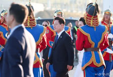 '몽골 국빈방문' 李대통령, 한-몽 경제계 300여명과 핵심광물 등 경협 논의