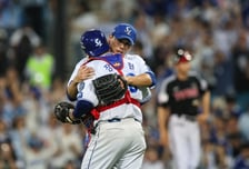 '와' KS 뺨쳤다! 9회 1사 만루 김재윤 투혼의 37구 SV, 삼성 11년 만에 전반기 1위 확정 [대구 현장리뷰]