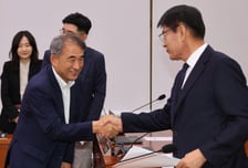 국힘 불참 속 농해수위도 전체회의…여당 간사에 윤준병 의원
