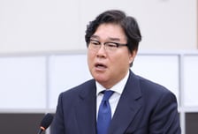 김성태 '제3자뇌물' 2심서 공소기각 파기…"이중기소 아니다"