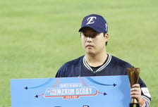 '홈런 더비 우승' 강백호가 뜬금없이 KIA 주전 포수에 고맙다고 했다! "(한)준수와 상금 나눌 생각"