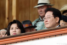 나토 방산 공략·트럼프와 깜짝 조우…李대통령, 3박5일 순방 마치고 귀국길