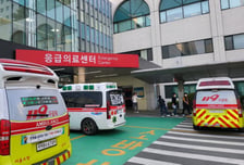 GPS로 '가짜 앰뷸런스' 잡는다…휴일 20% 할증·병원 대기요금 신설