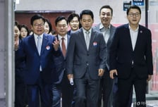 장동혁 "주담대 느닷없이 절반 축소…李, 주거 사다리마저 걷어차"